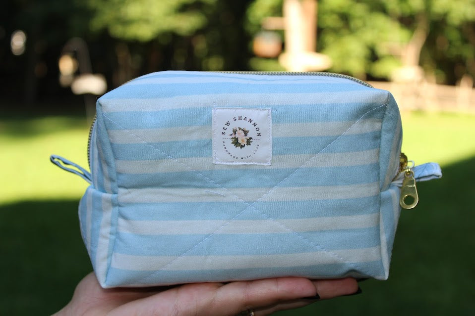 The Eve Handmade Makeup Bag – Quilted/Sewn Fabric Cosmetic Pouch, Travel Zipper Bag