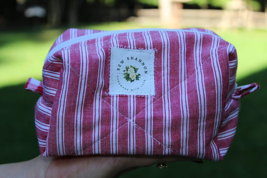 The Stella Unstructured Handmade Makeup Bag – Quilted/Sewn Fabric Cosmetic Pouch, Travel Zipper Bag